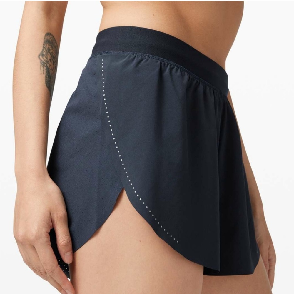 LULULEMON New Find Your Pace Short - True Navy